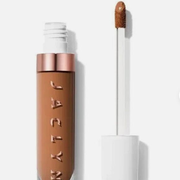 Jaclyn Cosmetics Perfecting Concealer - Picture 2 of 5